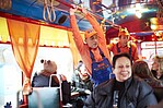 Fahrgäste im Ebbelwei-Expreß