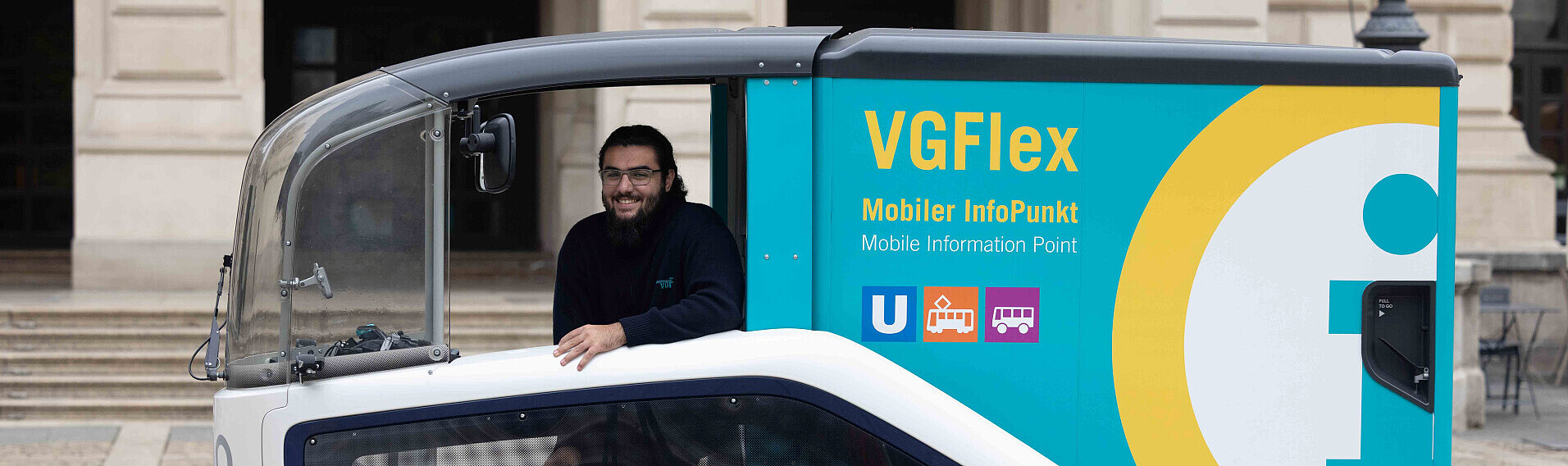 Das Bild zeigt den VGFlex im Einsatz mit einem VGF-Mitarbeiter