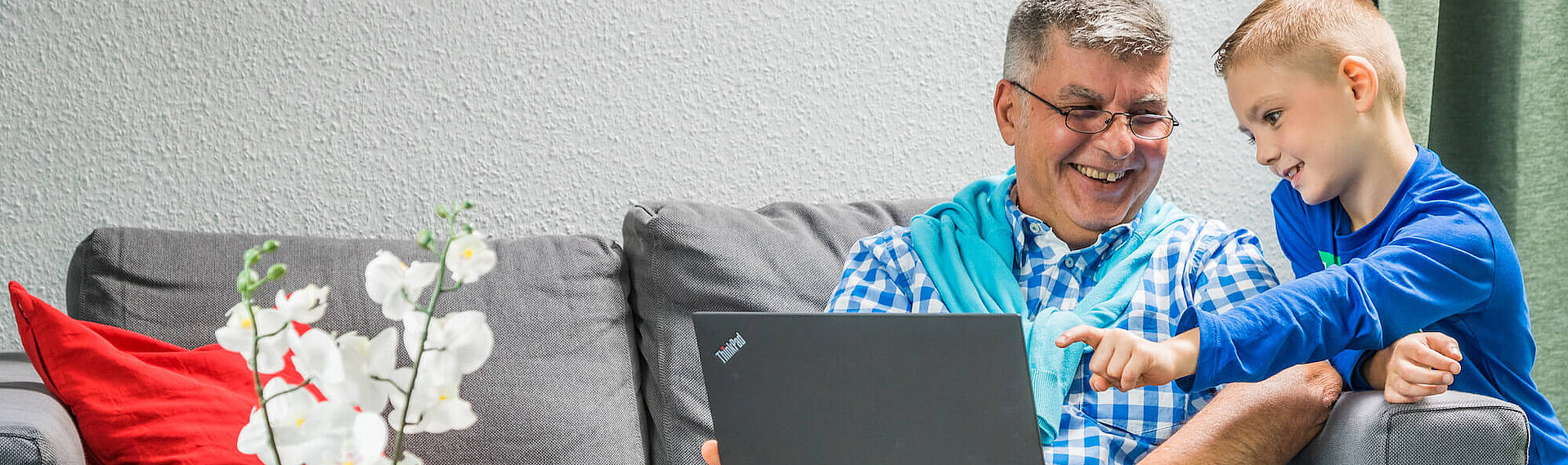 Seniorenticket Hessen Kunde bestellt ein Seniorenticket Hessen online unter MeineVGF.
